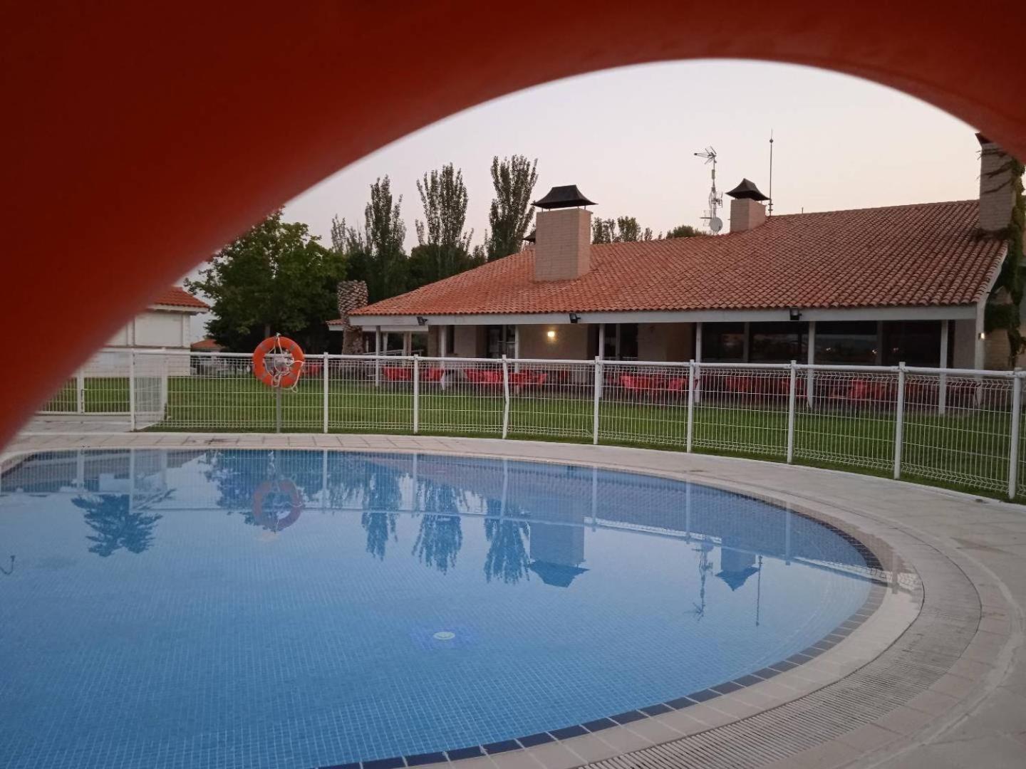 Albergue Zaragoza Camping Dış mekan fotoğraf